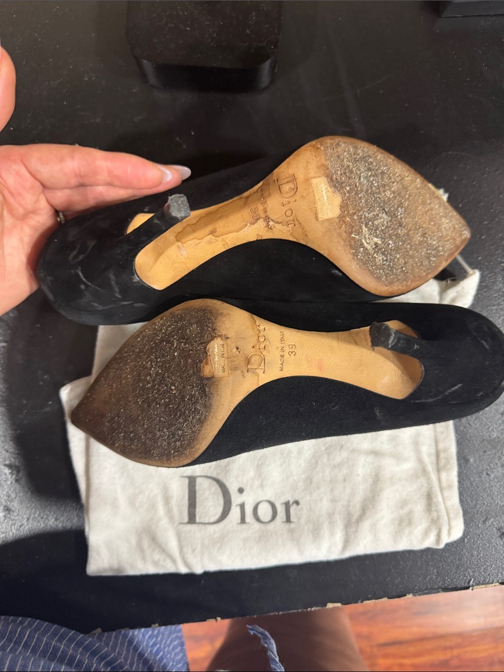 Christian Dior Black Pointed Suede Pumps - Picture 2 of 4